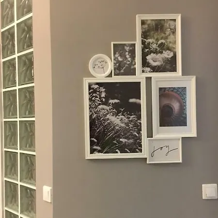 Ezredev Apartman *