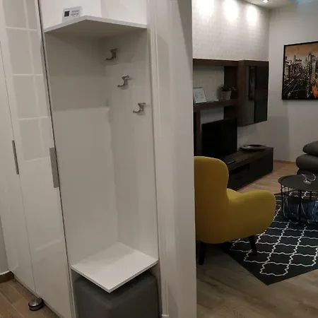 Apartment Ezredev Apartman Kaposvár