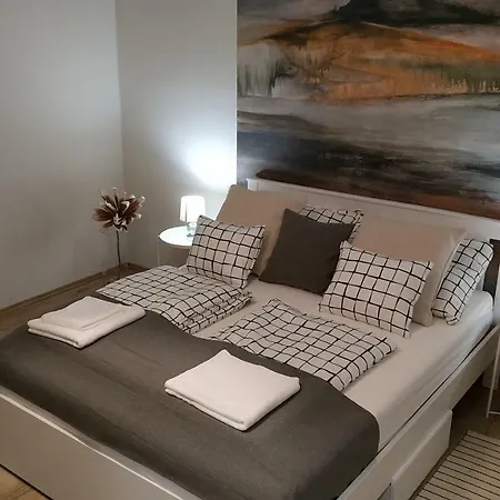 Ezredev Apartman Kaposvár